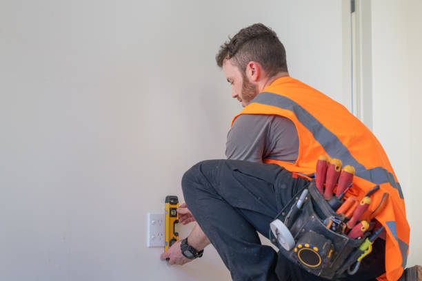 Best Residential Electrician Services  in Dravosburg, PA